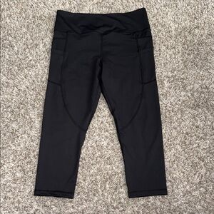 ZYIA Black cropped Leggings